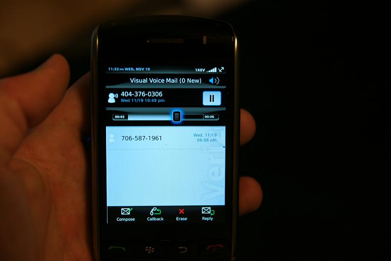 Illustration for article titled BlackBerry Storm Review (Verdict: Not Quite a Perfect Storm)